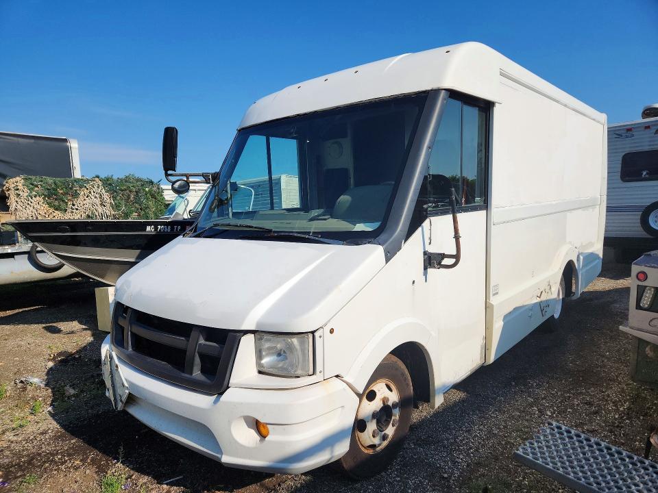 2013 Isuzu Npr hd VIN JALB4T170D7W01673 COPART salvage auction — MINOR DENT/SCRATCHES, Mi - Dealer Only Clean Title, sold $250 on 2026-07-23 (photo 1)