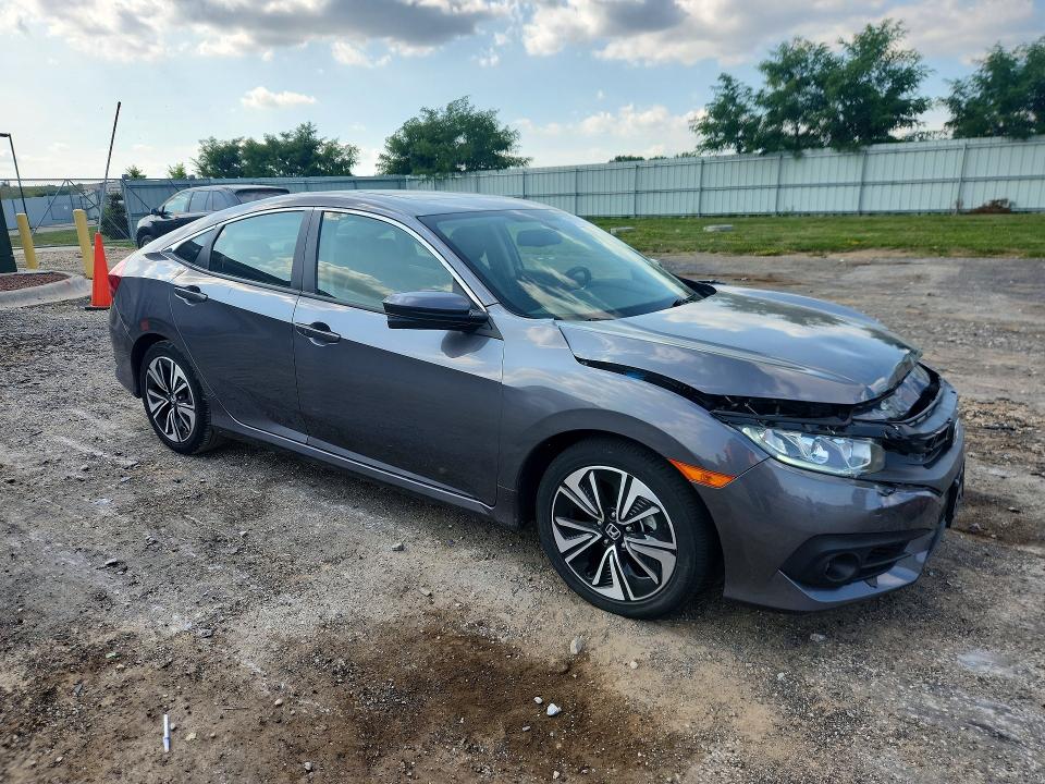 2018 Honda Civic VIN JHMFC1F72JX044181 COPART salvage auction — FRONT END, Wi - Certificate Of Title, sold $6,100 on 2026-07-28 (photo 4)