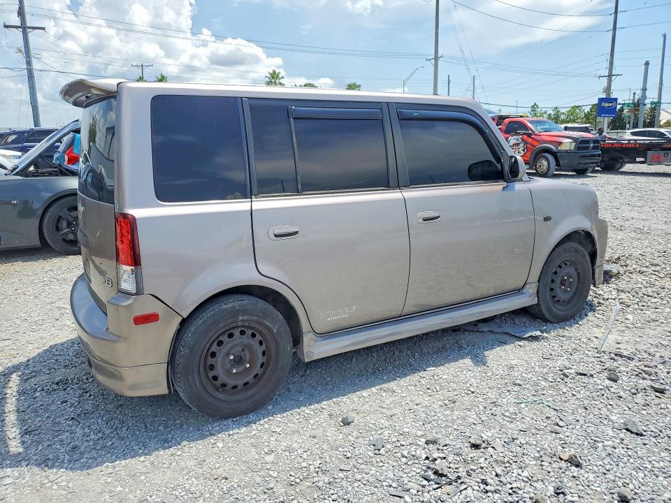 2004 Toyota Scion VIN JTLKT334240147544 COPART salvage auction — REAR END, Fl - Cert Of Title Slvg Rebuildable, sold $525 on 2026-07-24 (photo 3)