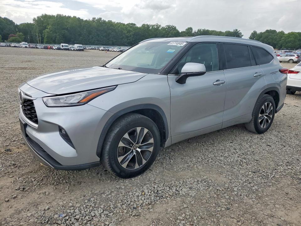 2020 Toyota Highlander VIN 5TDGZRAH5LS500220 COPART salvage auction — MINOR DENT/SCRATCHES, Ar - Certificate Of Title (P), sold $17,300 on 2026-07-28 (photo 1)