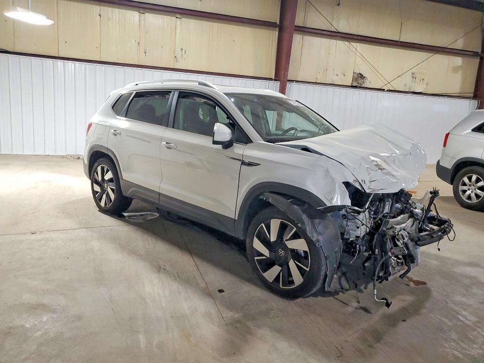 2024 Volkswagen Taos VIN 3VV4X7B24RM081374 COPART salvage auction — FRONT END, IA - CERT OF TITLE-SALVAGE TITLE, sold $150 on 2026-07-29 (photo 4)