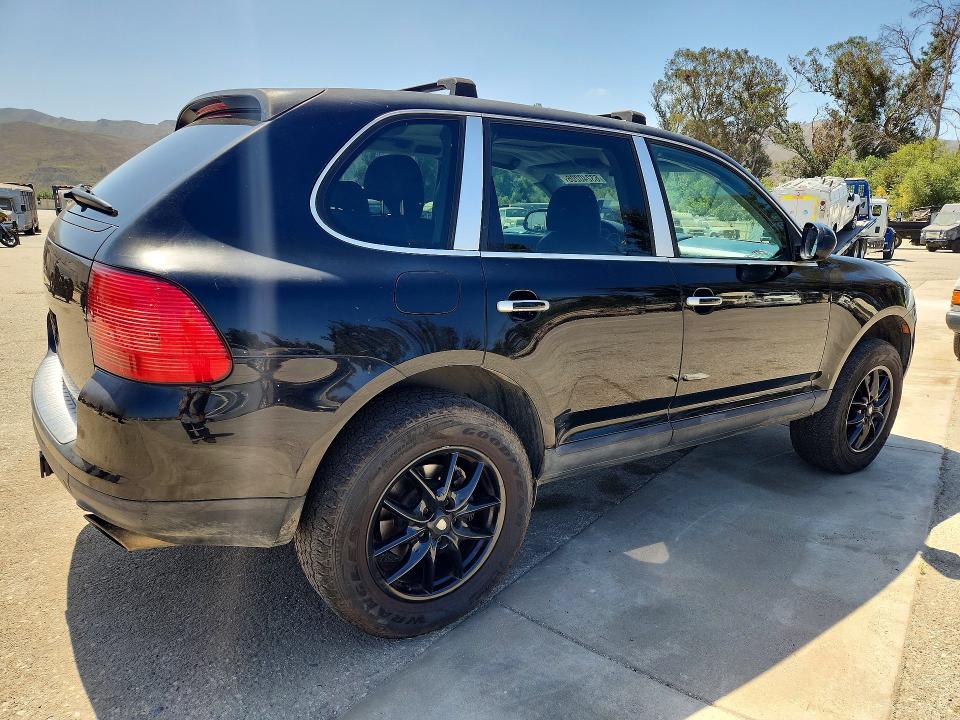2004 Porsche Cayenne VIN WP1AB29P44LA74924 COPART salvage auction — MINOR DENT/SCRATCHES, CA - DIS/DLR/EXP ONLY CLEAN TITLE, sold $250 on 2026-08-04 (photo 3)