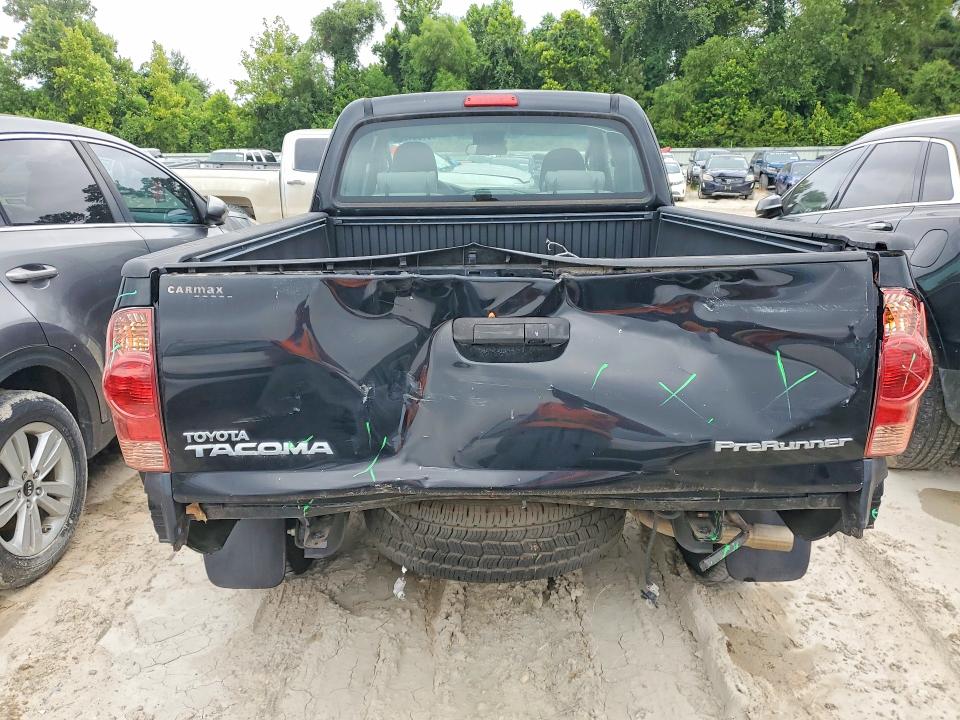 2015 Toyota Tacoma VIN 5TFTX4GN8FX044393 COPART salvage auction — REAR END, TX - SALVAGE VEHICLE TITLE (P), sold $8,300 on 2026-07-31 (photo 6)