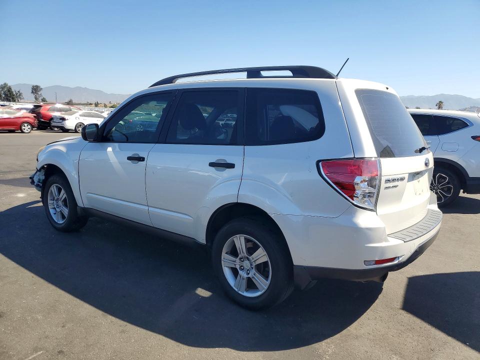 2013 Subaru Forester VIN JF2SHABC1DH432944 COPART salvage auction — FRONT END, Ca - Dis/Dlr/Exp Only Clean Title, sold $550 on 2026-07-27 (photo 2)
