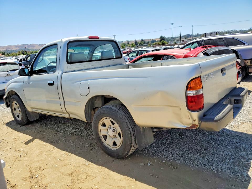 2002 Toyota Tacoma VIN 5TENL42N22Z107728 COPART salvage auction — FRONT END, CA - DIS/DLR/EXP ONLY CLEAN TITLE, sold $475 on 2026-07-29 (photo 2)