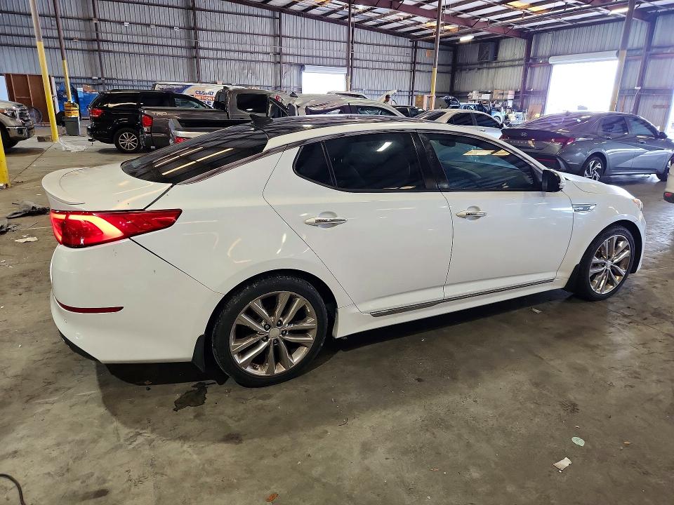 2015 Kia VIN 5XXGR4A60FG484032 COPART salvage auction — REAR END, Fl - Cert Of Title Slvg Rebuildable, sold $1,050 on 2026-07-15 (photo 3)