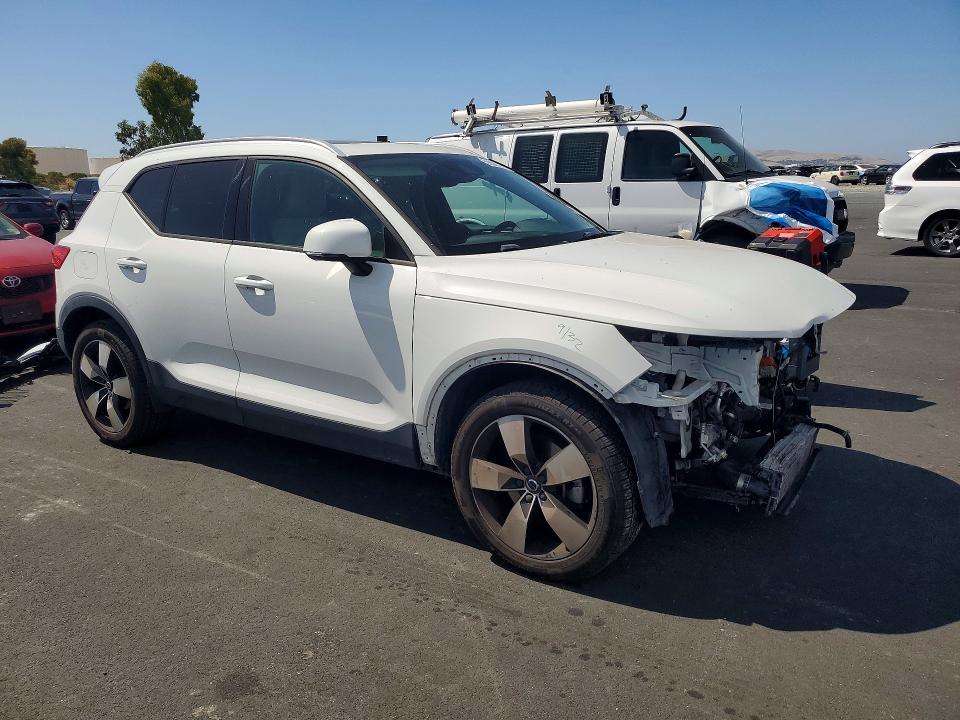 2019 Volvo Xc40 VIN YV4162UK5K2111545 COPART salvage auction — FRONT END, Ca - Salvage Certificate, sold $3,550 on 2026-08-03 (photo 4)