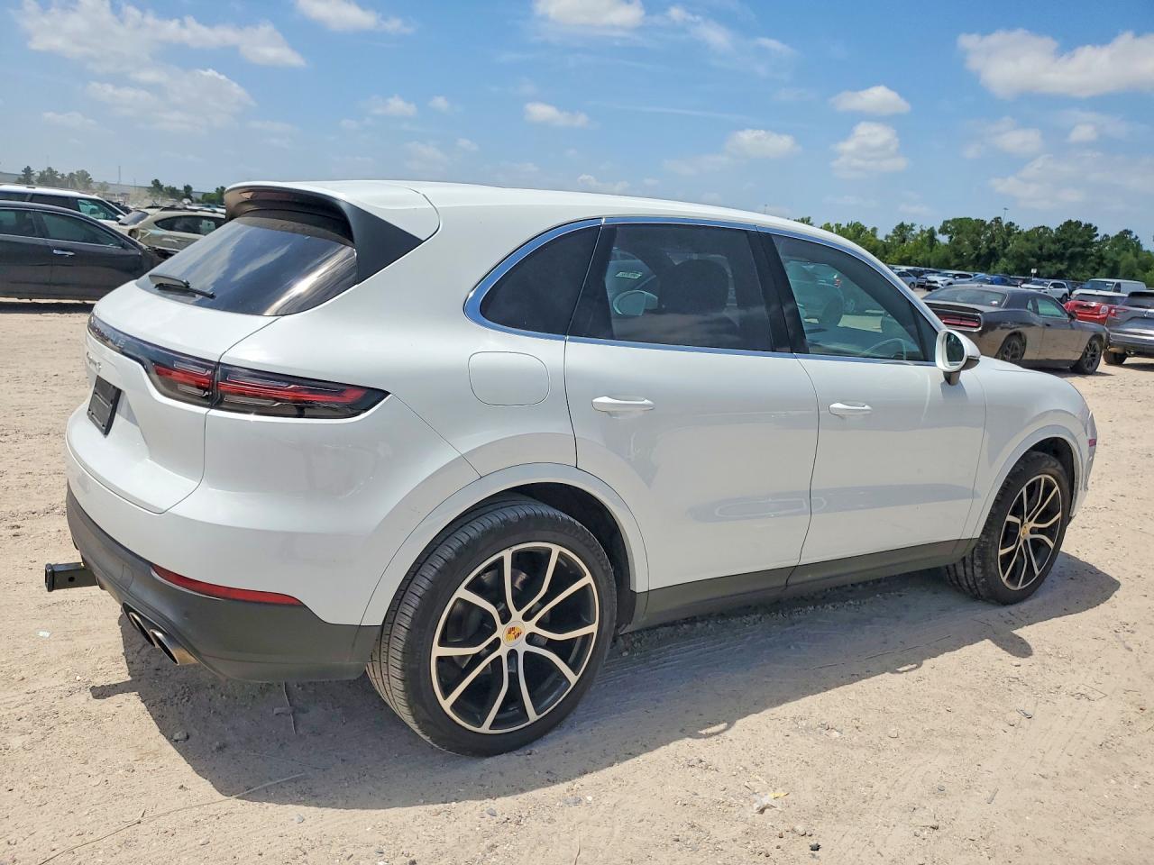2019 Porsche Cayenne VIN WP1AB2AY1KDA63889 COPART salvage auction — Minor Dent/Scratches, TX - CERTIFICATE OF TITLE (P), sold $20,200 on 2026-09-09 (photo 3)