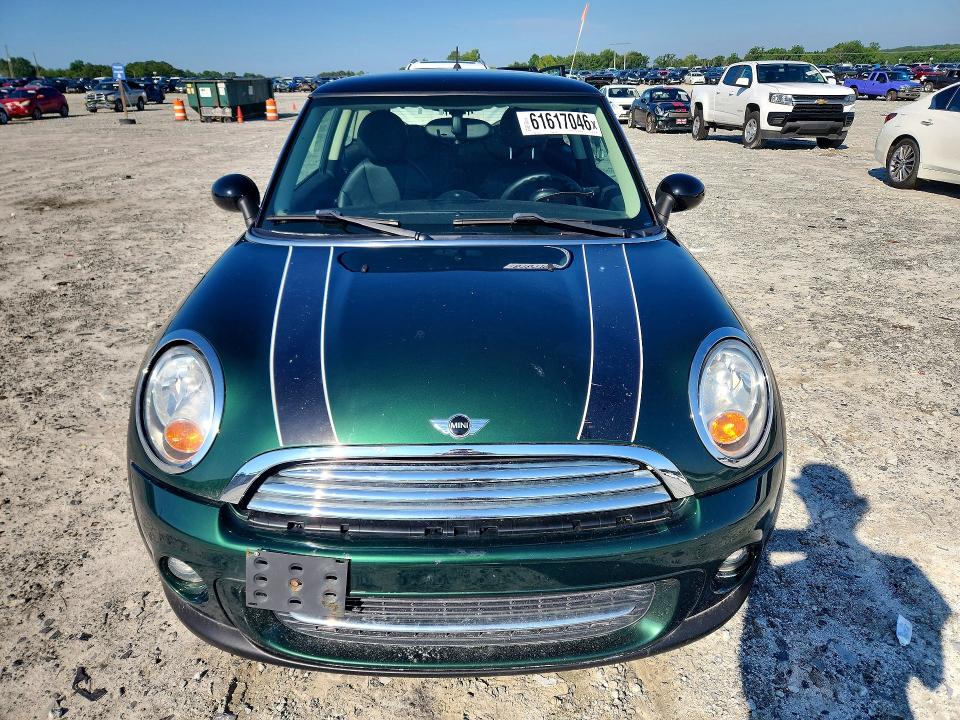 2012 Mini Cooper VIN WMWSU3C55CT367904 COPART salvage auction — MINOR DENT/SCRATCHES, Md - Cert Of Title-Rebuilt Salvage (P), sold $300 on 2026-07-22 (photo 5)