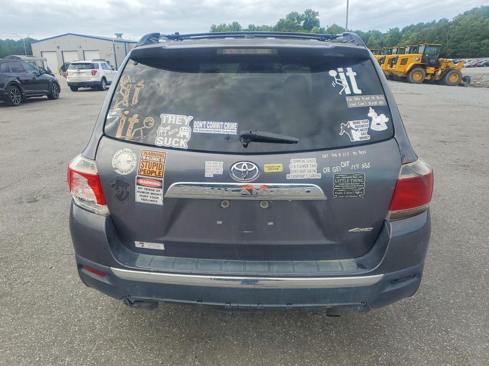 2011 Toyota Highlander VIN 5TDDK3EH8BS091000 COPART salvage auction — SIDE, SC - DEALER ONLY CLEAN TITLE, sold $5,000 on 2026-07-22 (photo 6)