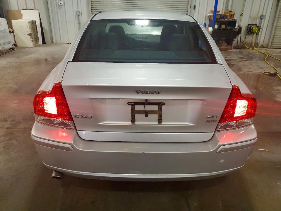2006 Volvo S60 VIN YV1RH592062536827 COPART salvage auction — HAIL, Mn - Cert Of Title-Prior Salvage, sold $600 on 2026-08-11 (photo 6)