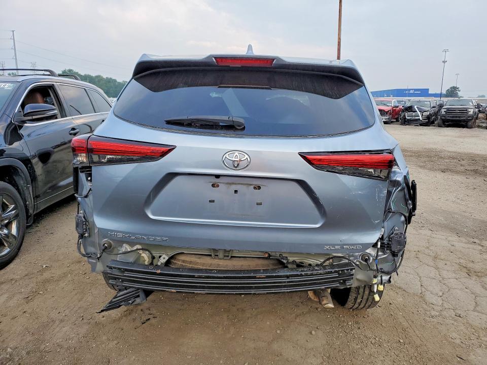 2021 Toyota Highlander VIN 5TDHZRBH4MS153631 COPART salvage auction — REAR END, Mi - Certificate Of Title, sold $8,600 on 2026-07-28 (photo 6)