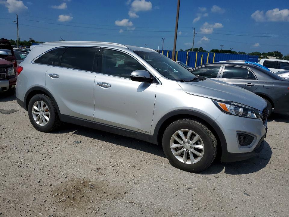 2016 Kia Sorento VIN 5XYPGDA59GG183883 COPART salvage auction — NORMAL WEAR, In - Certificate Of Title, sold $1,850 on 2026-07-10 (photo 4)