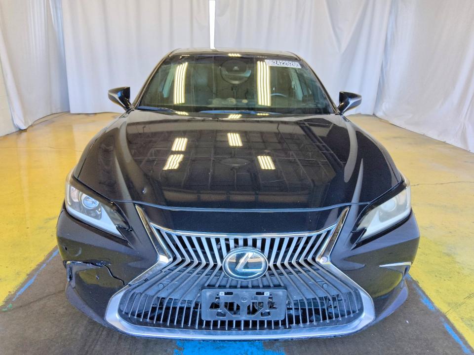 2021 Lexus Es 300h VIN 58ADA1C19MU005418 COPART salvage auction — REAR END, In - Certificate Of Title, sold $2,000 on 2026-10-01 (photo 5)