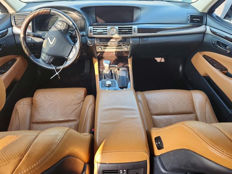 2016 Lexus Ls VIN JTHBL5EF9G5140800 COPART salvage auction — REAR END, FL - CERT OF TITLE-SLVG REBLD FLOOD, sold $150 on 2026-07-30 (photo 8)