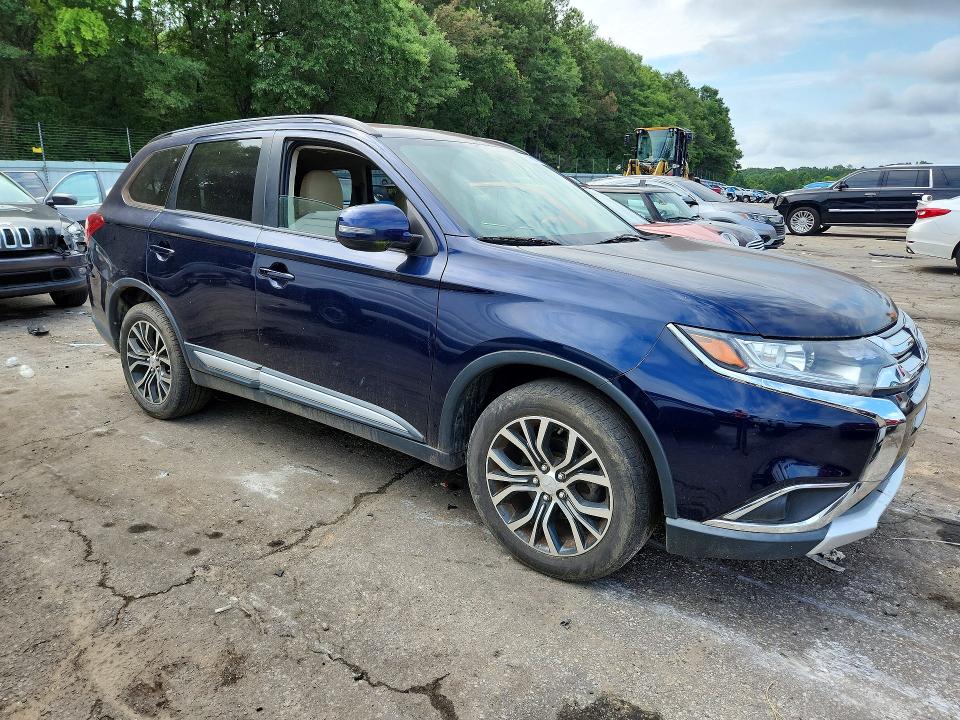 2016 Mitsubishi Outlander VIN JA4AD3A34GZ010727 COPART salvage auction — NORMAL WEAR, AL - CERTIFICATE OF TITLE, sold $2,400 on 2026-07-10 (photo 4)