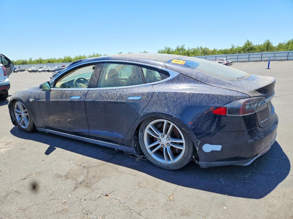 2013 Tesla Model s VIN 5YJSA1CG2DFP04938 COPART salvage auction — MECHANICAL, Ca - Dis/Dlr/Exp Only Clean Title, sold $850 on 2026-07-09 (photo 2)