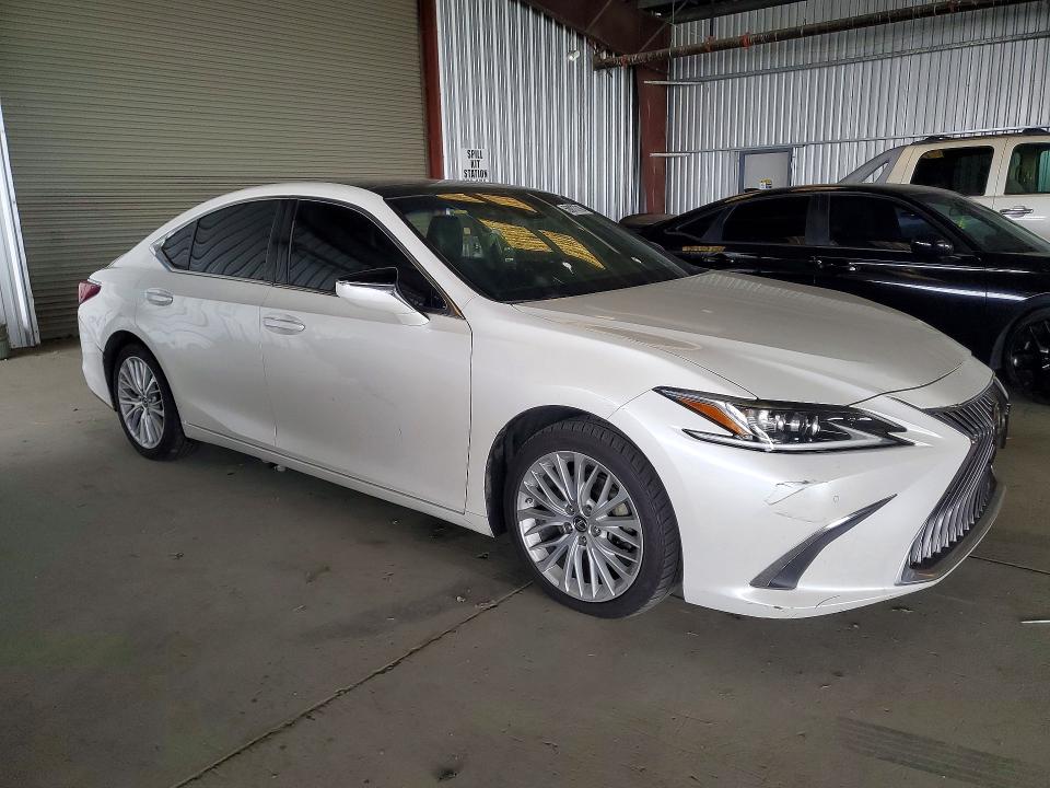 2019 Lexus Es 350 VIN 58ABZ1B12KU021037 COPART salvage auction — REAR END, Ca - Salvage Certificate, sold $13,100 on 2026-08-03 (photo 4)