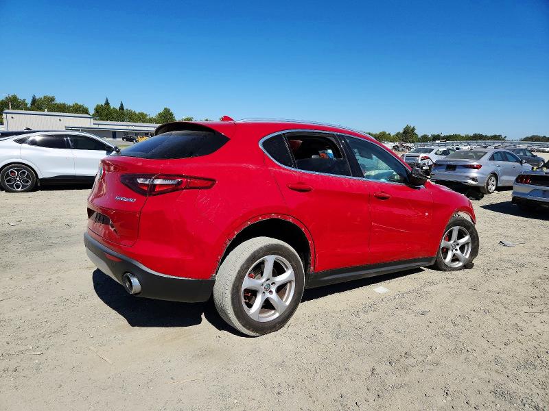 2018 Alfa romeo Stelvio VIN ZASFAKAN8J7B88506 COPART salvage auction — ROLLOVER, CA - SALVAGE CERTIFICATE, sold $700 on 2026-08-11 (photo 4)
