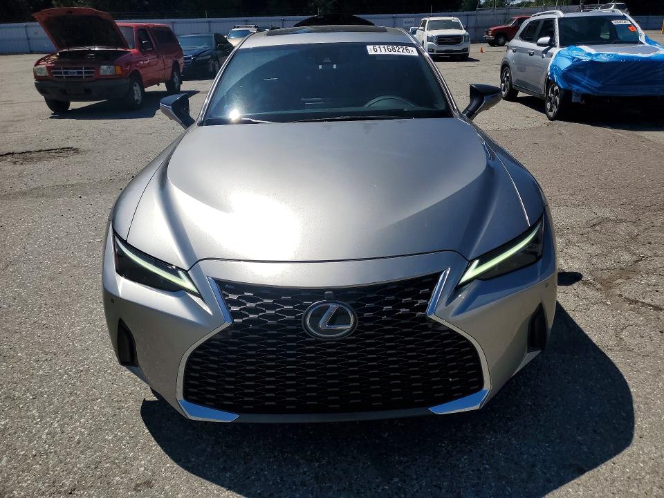 2022 Lexus Is VIN JTHD81F26N5049902 COPART salvage auction — REAR END, Salvage Title, sold $6,700 on 2026-07-27 (photo 5)