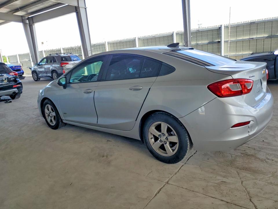 2017 Chevrolet Cruze VIN 1G1BC5SM6H7199953 COPART salvage auction — MINOR DENT/SCRATCHES, Fl - Certificate Of Title, sold $10 on 2026-09-09 (photo 2)