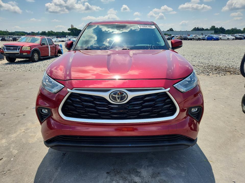 2020 Toyota Highlander VIN 5TDZZRAH0LS506502 COPART salvage auction — MINOR DENT/SCRATCHES, Fl - Certificate Of Title, sold $13,300 on 2026-07-29 (photo 5)
