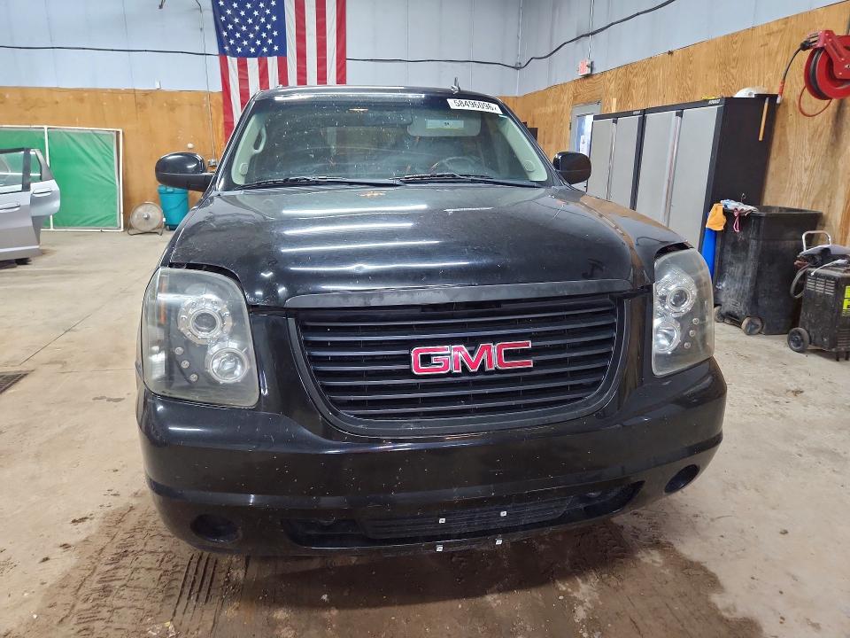 2014 Gmc Yukon VIN 1GKS2AE02ER113084 COPART salvage auction — NORMAL WEAR, Mi - Dealer Only Clean Title (P), sold $550 on 2026-07-08 (photo 5)