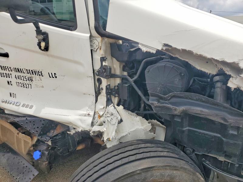 2019 Hino Hino 338 VIN 5PVNV8JV9K4S58884 COPART salvage auction — FRONT END, OH - CERT OF TITLE-SALVAGE, sold $4,300 on 2026-07-23 (photo 9)