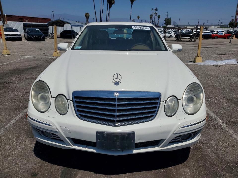 2008 Mercedes-benz E-class VIN WDBUF56X38B309610 COPART salvage auction — MINOR DENT/SCRATCHES, CA - DIS/DLR/EXP APP FOR DUP CLEAN, sold $3,800 on 2026-08-14 (photo 5)