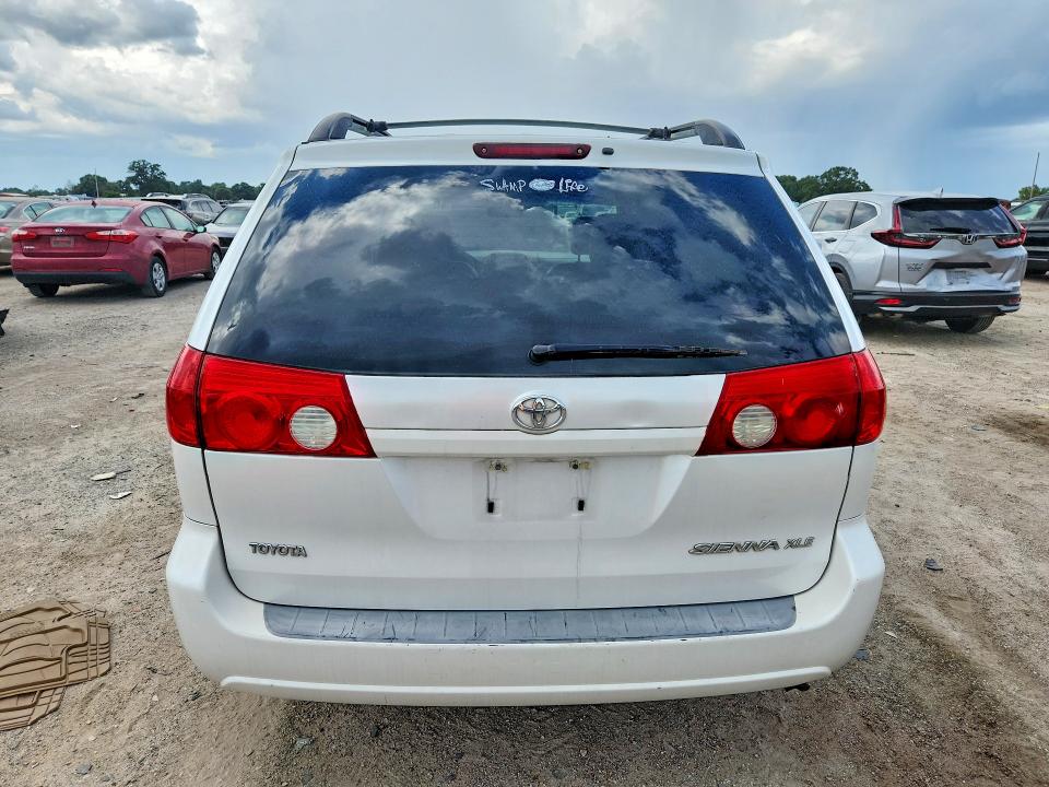 2006 Toyota Sienna VIN 5TDZA22C56S483269 COPART salvage auction — MINOR DENT/SCRATCHES, Fl - Certificate Of Title, sold $225 on 2026-07-30 (photo 6)