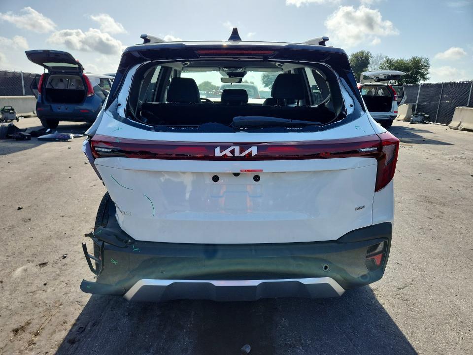 2026 Kia Seltos VIN KNDEUCAA1T7915857 COPART salvage auction — REAR END, Fl - Cert Of Title Slvg Rebuildable, sold $7,400 on 2026-08-18 (photo 6)