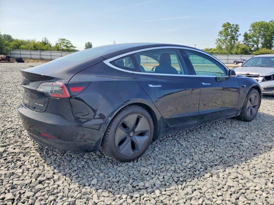 2018 Tesla Model 3 VIN 5YJ3E1EB0JF127252 COPART salvage auction — SIDE, Salvage Title, sold $1,650 on 2026-07-23 (photo 3)