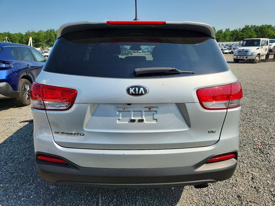 2018 Kia Sorento VIN 5XYPGDA54JG374103 COPART salvage auction — SIDE, NJ - CERT OF TITLE-SALVAGE, sold $2,500 on 2026-07-28 (photo 6)
