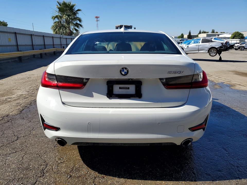 2020 BMW 3 series VIN 3MW5R1J07L8B12625 COPART salvage auction — MINOR DENT/SCRATCHES, CA - CERTIFICATE OF TITLE, sold $10,200 on 2026-08-12 (photo 6)