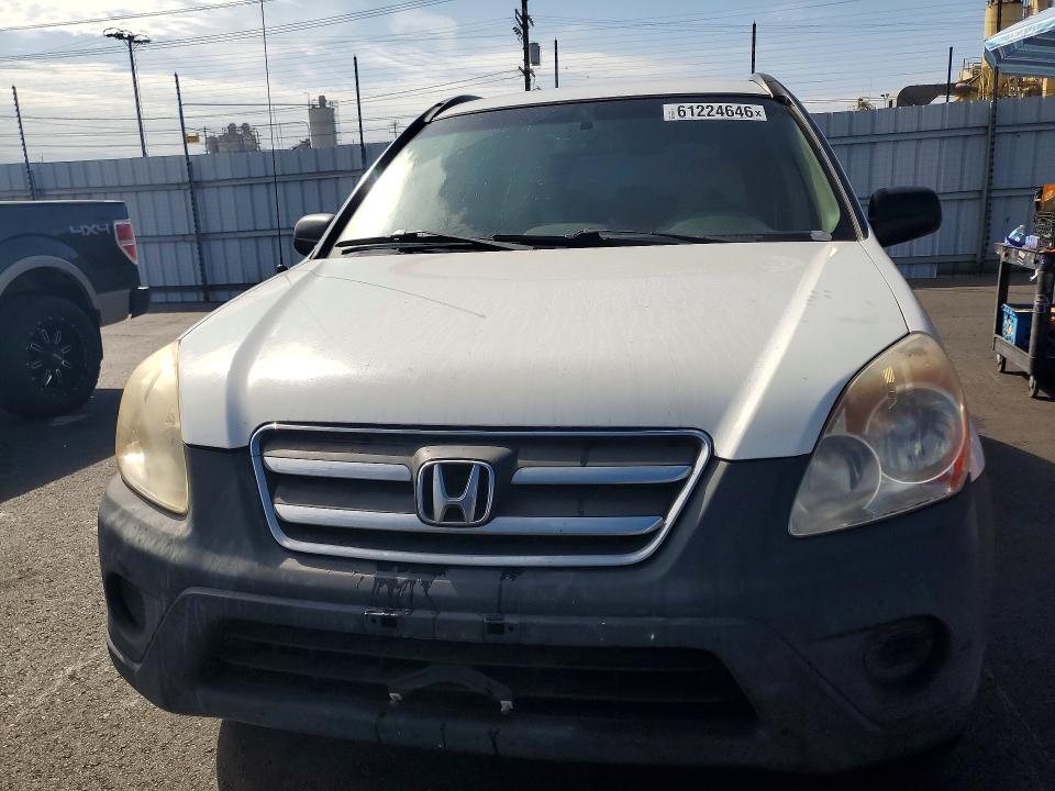 2005 Honda Cr-v VIN JHLRD68565C003931 COPART salvage auction — MINOR DENT/SCRATCHES, Ca - Dis/Dlr/Exp Only Clean Title, sold $500 on 2026-07-22 (photo 5)