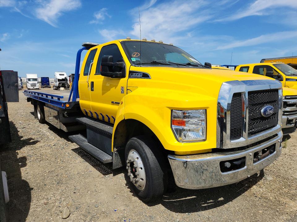 2019 Ford F650-f750 VIN 1FDWX6DC2KDF13223 COPART salvage auction — MECHANICAL, Ca - Dis/Dlr/Exp Only Clean Title, sold $24,850 on 2026-07-30 (photo 4)