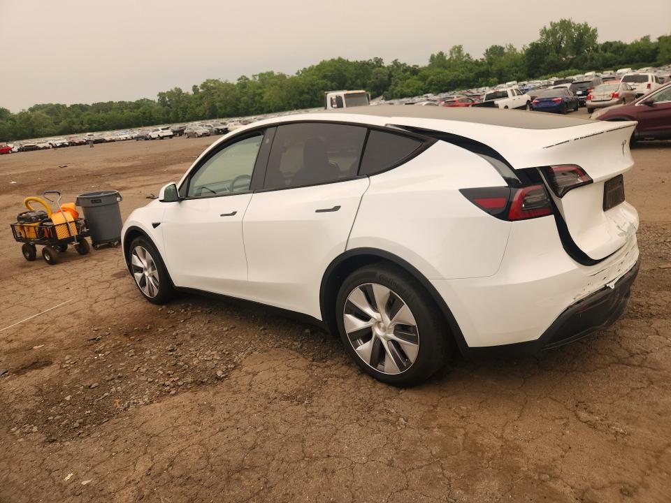 2023 Tesla Model y VIN 7SAYGDEE5PA101668 COPART salvage auction — REAR END, Ct - Cert Of Title-Salvage, sold $2,100 on 2026-07-24 (photo 2)