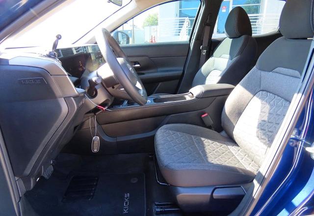 2025 Nissan Kicks VIN 3N8AP6CB2SL406162 COPART salvage auction — ALL OVER, Nv - Dis/Dlr/Exp Only Salvage Title (P), sold $10,800 on 2026-08-17 (photo 9)