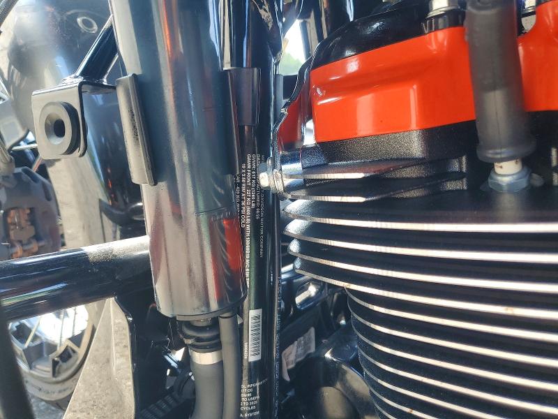 2025 Harley-davidson Electra glide VIN 1HD1TC614SB960392 COPART salvage auction — FRONT END, Nh - Cert Of Title-Salvage, sold $14,100 on 2026-08-20 (photo 8)