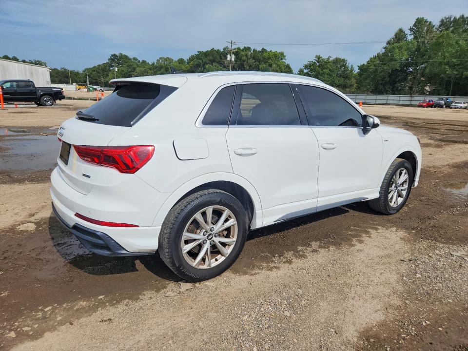 2021 Audi Q3 VIN WA1DECF37M1016034 COPART salvage auction — SIDE, LA - CERTIFICATE OF TITLE (P), sold $12,100 on 2026-07-28 (photo 3)