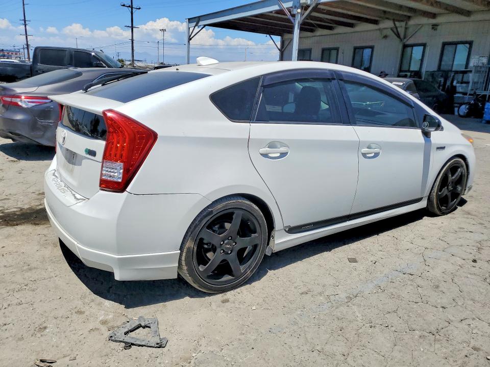 2011 Toyota Prius VIN JTDKN3DUXB5313832 COPART salvage auction — SIDE, CA - SALVAGE CERTIFICATE, sold $1,450 on 2026-07-30 (photo 3)