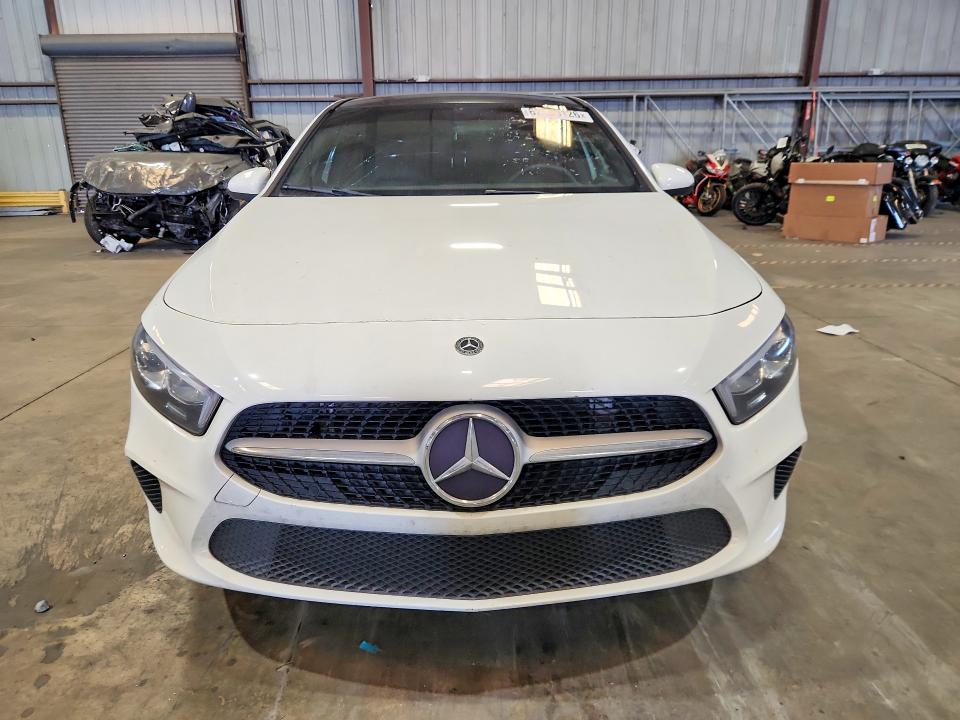 2019 Mercedes-benz VIN WDD3G4EB5KW000477 COPART salvage auction — MECHANICAL, Fl - Certificate Of Title, sold $7,400 on 2026-08-12 (photo 5)