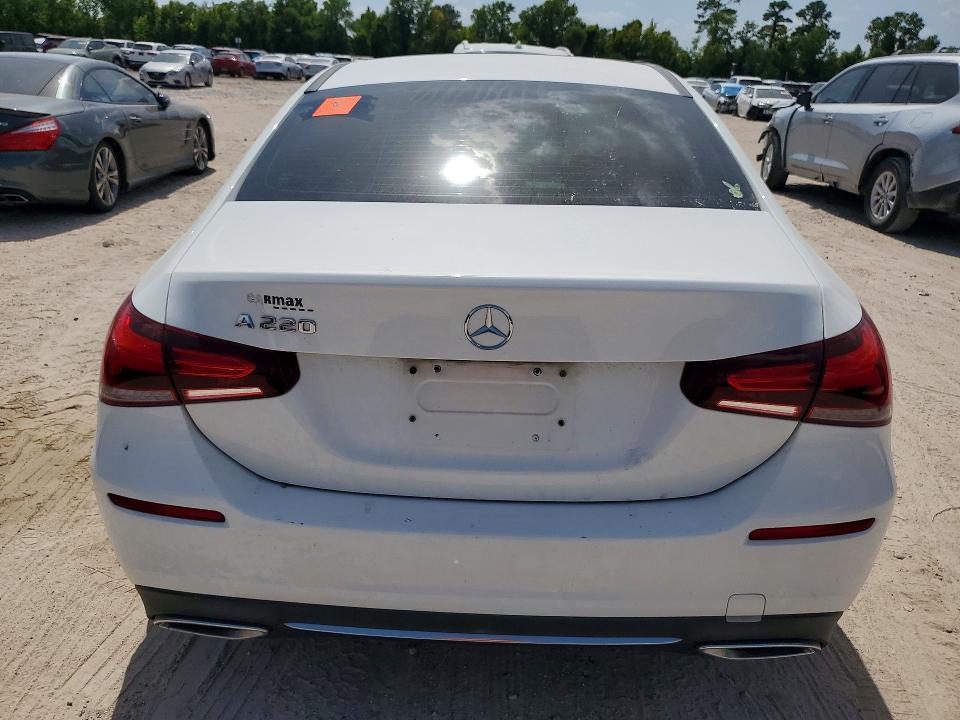 2019 Mercedes-benz A-klasse VIN WDD3G4EB4KW015634 COPART salvage auction — ROLLOVER, Tx - Certificate Of Title (P), sold $5,500 on 2026-08-21 (photo 6)