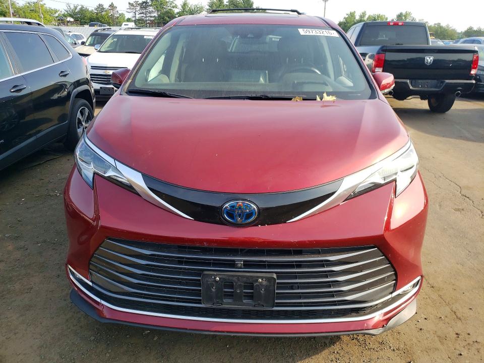 2021 Toyota Sienna VIN 5TDESKFC0MS011872 COPART salvage auction — REAR END, CT - CERT OF TITLE-SALVAGE, sold $11,300 on 2026-07-24 (photo 5)