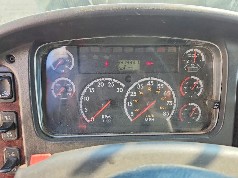 2012 Frht - freightliner All other VIN 1FVACXDT5CDBP4515 COPART salvage auction — NORMAL WEAR, CT, sold $1,450 on 2026-08-26 (photo 9)