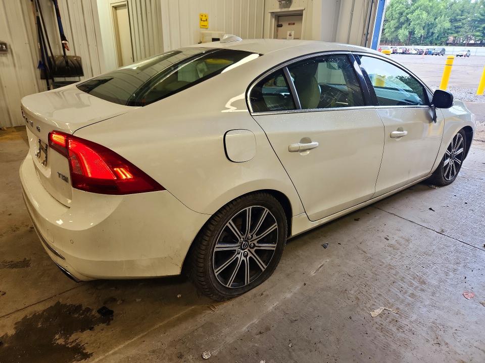 2018 Volvo S60 VIN LYV402HK0JB180068 COPART salvage auction — UNDERCARRIAGE, Mn - Cert Of Title-Salvage, sold $525 on 2026-08-25 (photo 3)
