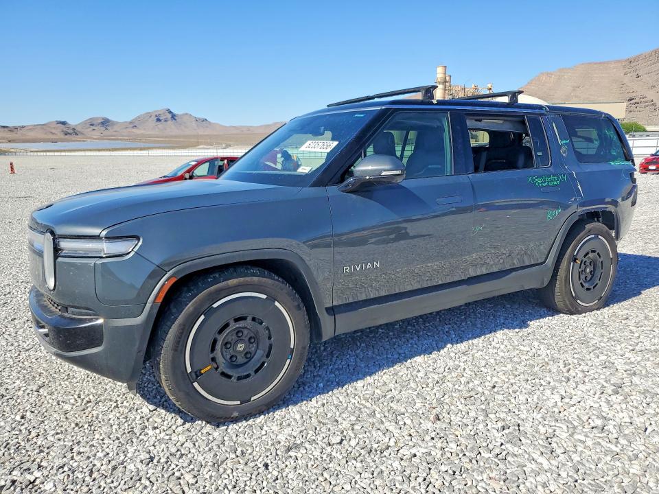 2025 Rivian R1s VIN 7PDSGBBA6SN052897 COPART salvage auction — REAR END, Nv - Salvage Title, sold $31,250 on 2026-10-07 (photo 1)