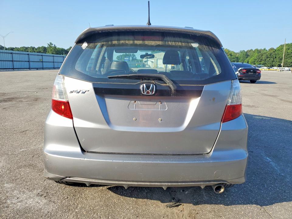 2009 Honda Fit VIN JHMGE88619S020622 COPART salvage auction — FRONT END, Ny - Dealer Only Clean Title, sold $425 on 2026-07-07 (photo 6)