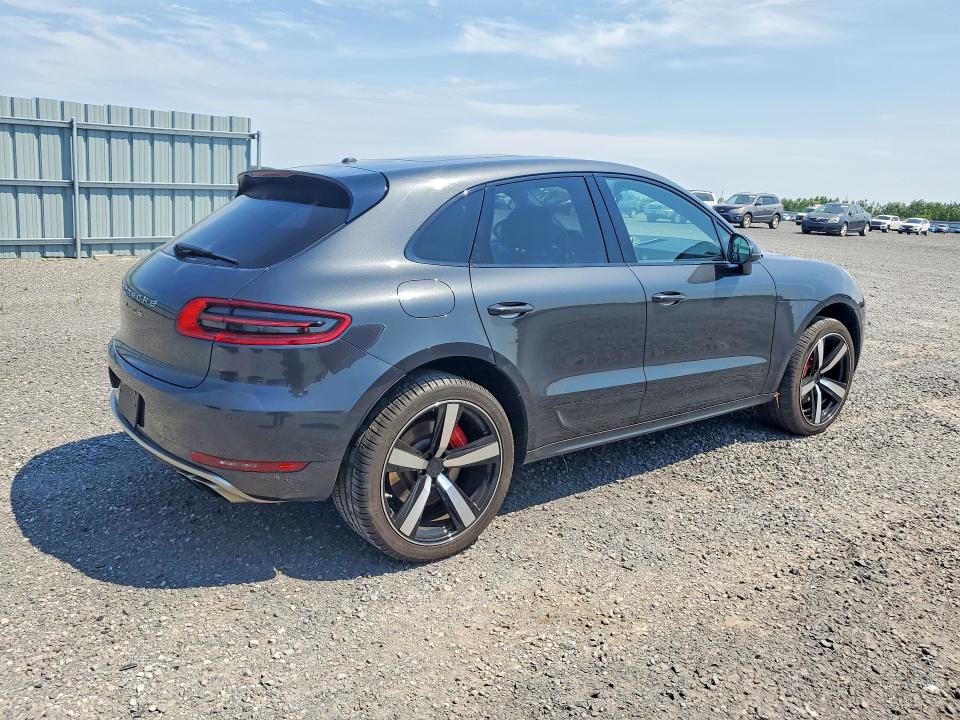 2017 Porsche Macan VIN WP1AF2A55HLB61526 COPART salvage auction — WATER/FLOOD, ON - PERMIT IRREPAIRABLE, sold $1,900 on 2026-07-21 (photo 3)