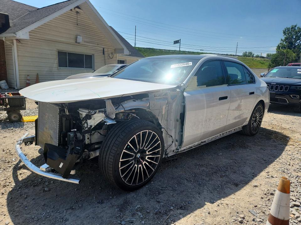 2025 BMW VIN WBA23EH05SCV49726 COPART salvage auction — FRONT END, Oh - Cert Of Title-Salvage, sold $38,250 on 2026-07-22 (photo 1)